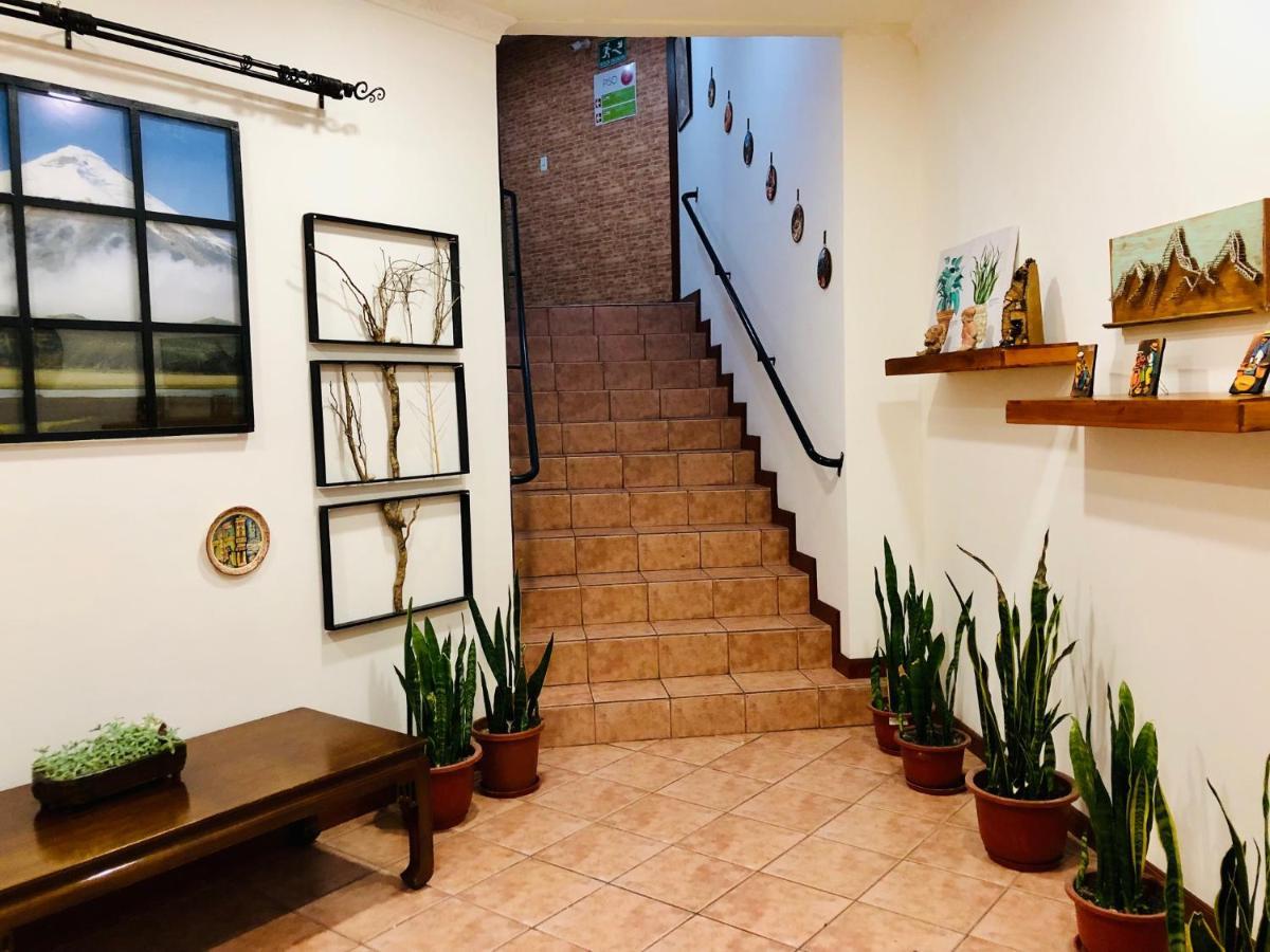 Quito Terrace Hostel Εξωτερικό φωτογραφία